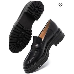 Woman’s Gianvito Rossi loafer black size 40–10